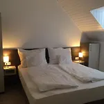 Varlak Vendeghaz Guest house 3*